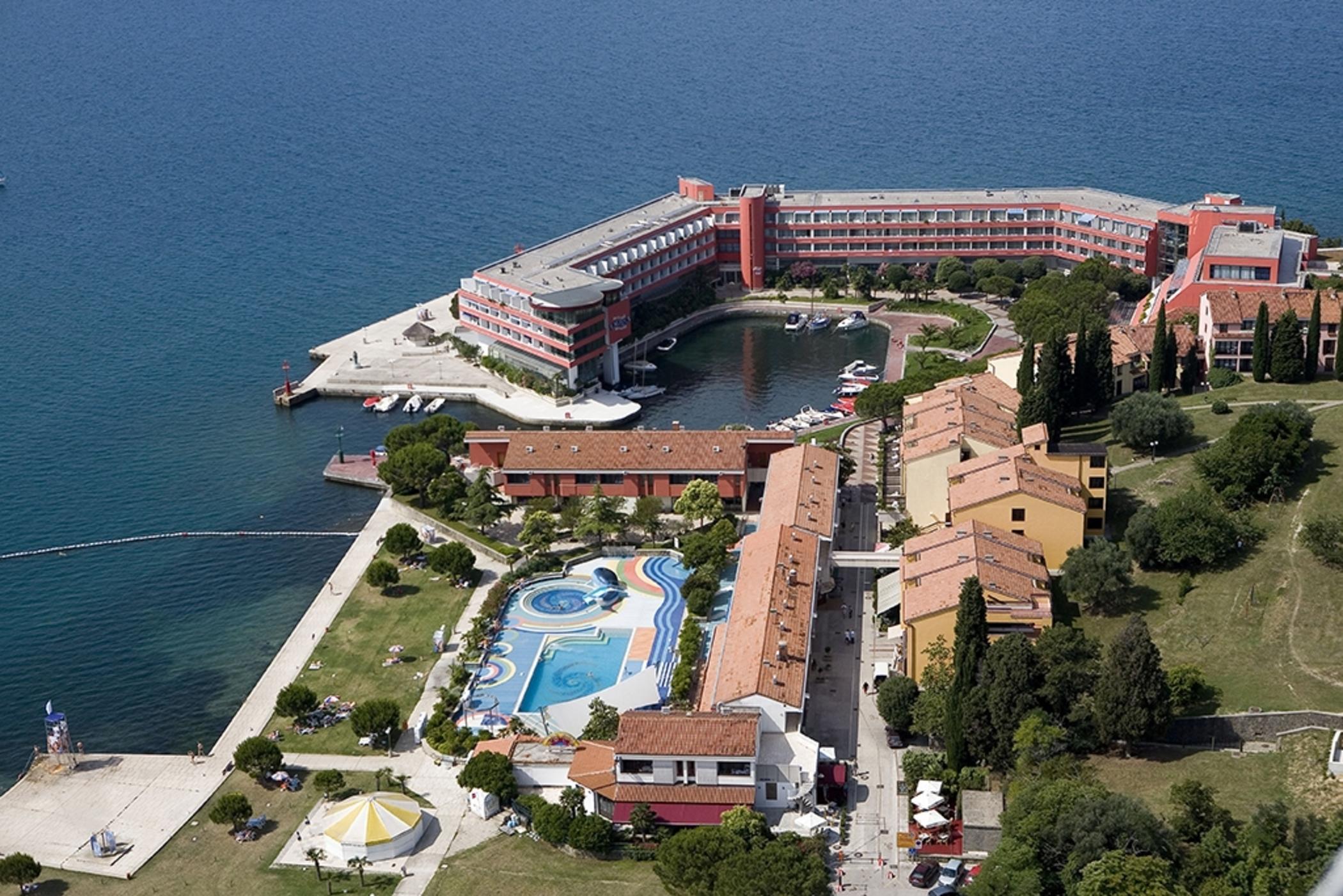 Park Hotel 3*